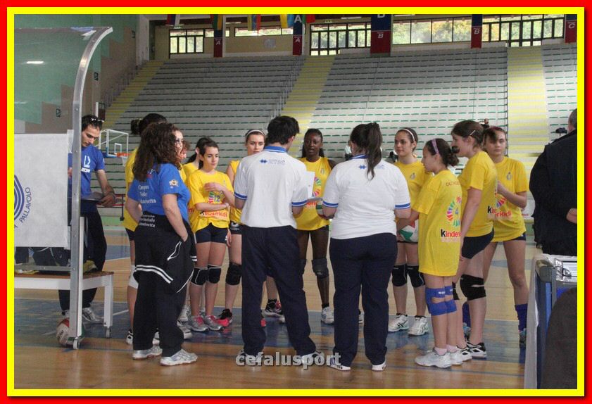 140430 volley 228_tn.jpg